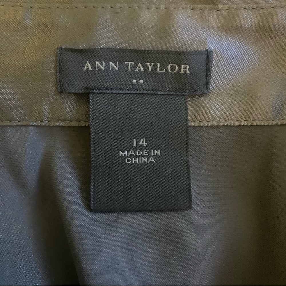 Ann Taylor Metallic Silver Blouse GUC 14 - Picture 4 of 5